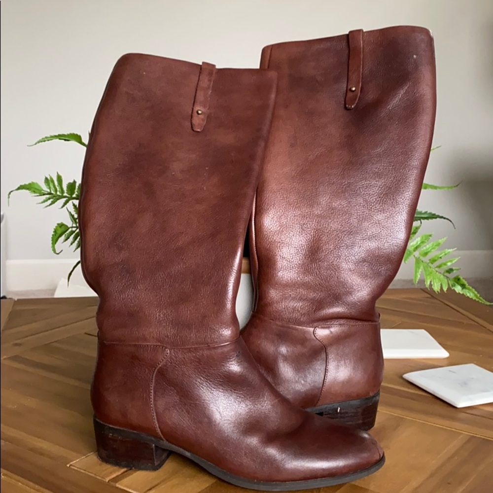 Riding boots